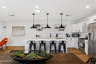 Alexi 4217 N 44th (99)
