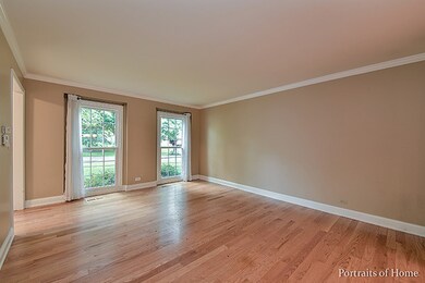 805 Biltmore Ct, Naperville, IL 60563 - photo 4