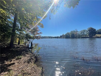 527-533 the Bear Blvd, Tamassee, SC 29686 - photo 2