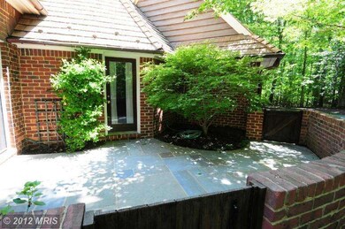 8104 Vista Point Ln, Fairfax Station, VA 22039 - photo 7