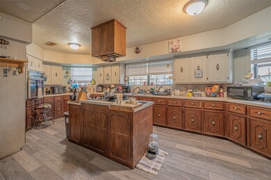 4008 County Road 833, Alvin, TX 77511 - photo 6