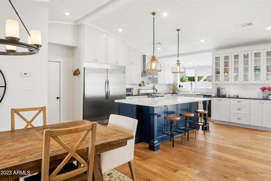 6523N4th005