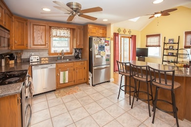 38 Adorn St, Weymouth, MA 02188 - photo 6