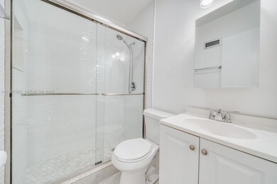 400 Minorca Ave unit 1, Coral Gables, FL 33134 - photo 2