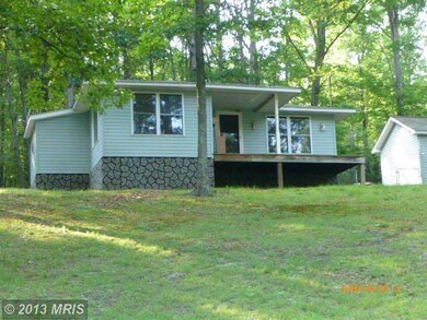 169 Rr 1 Box 169 D Critton Owl Ho, Paw Paw, WV 25434 - photo 2