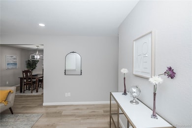 637 S Worchester St, Aurora, CO 80012 - photo 5