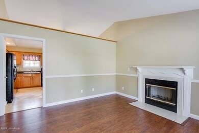 7506 Astrid Way, Louisville, KY 40228 - photo 4