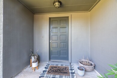 16411 Tibet Rd, Friendswood, TX 77546 - photo 2