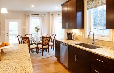 68 Brooksmont Dr unit 52, Holliston, MA 01746 - photo 6