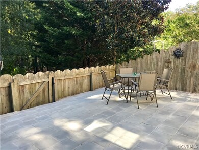 Wonderful Patio, all fenced and ready for you to e