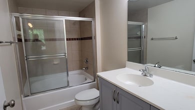 6533 Emerald Dunes Dr unit 304, West Palm Beach, FL 33411 - photo 5