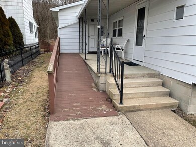 1205 Race St, Ashland, PA 17921 - photo 2