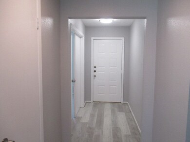 8138 Split Pine Dr, Houston, TX 77040 - photo 5