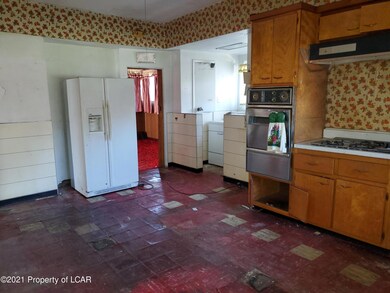 842 E Main St, Nanticoke, PA 18634 - photo 5