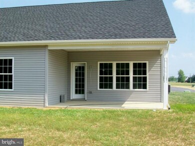 2327 Austin Ave, Chambersburg, PA 17202 - photo 4