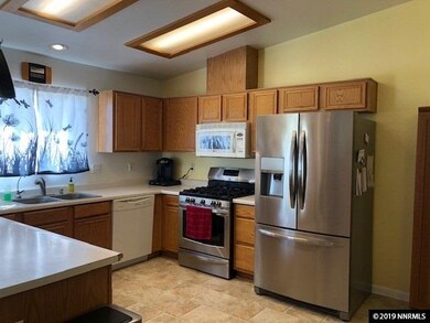 4275 Hawk Dr, Fallon, NV 89406 - photo 5