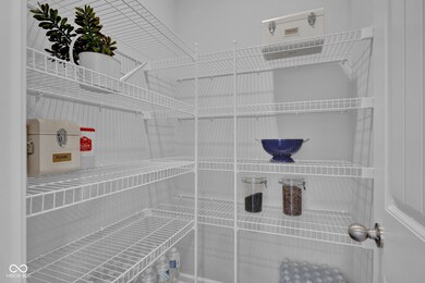 2067 Abbey Ln, Columbus, IN 47201 - photo 7