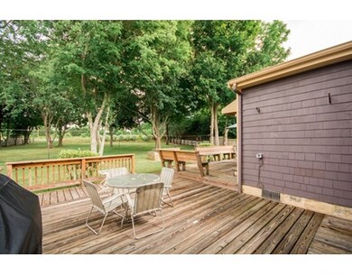 26 Peckham Ln, Tiverton, RI 02878 - photo 3