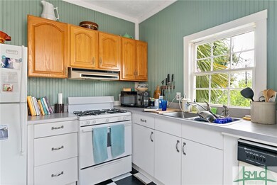 409 E Huntingdon St unit B, Savannah, GA 31401 - photo 6