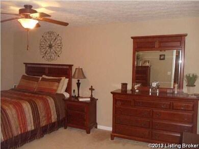 155 Crystal View Ct, Mount Washington, KY 40047 - photo 7