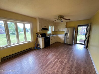 568 Main St, Winterville, NC 28590 - photo 5