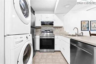 Kingswood Condominiums unit 17, Boone, NC 28607 - photo 6