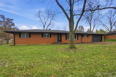 2629 N Emerald Dr, Dayton, OH 45431 - photo 2