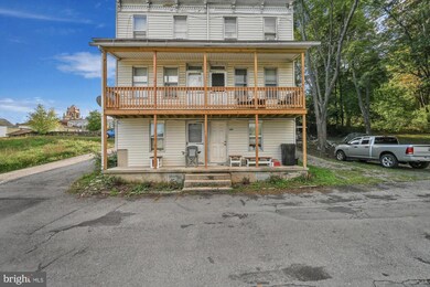 346 Lehigh St, Cumbola, PA 17930 - photo 2