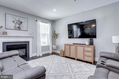 3313 Eagle Ridge Dr, Woodbridge, VA 22191 - photo 6