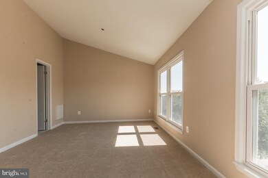 14306 Mayfair Dr, Laurel, MD 20707 - photo 4