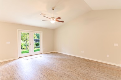 3362PeebleDr-104