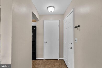 2609 Camelback Ln unit 4, Silver Spring, MD 20906 - photo 5