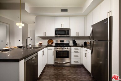 1120 W 6th St unit 2151, Los Angeles, CA 90017 - photo 4
