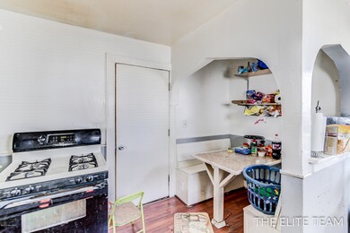 2223 Darwin Ave SW-14