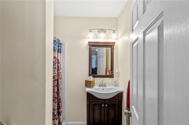 122 Roger Williams Ave, Providence, RI 02907 - photo 7