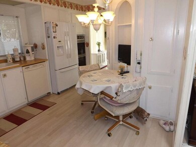 Deo Kitchen 3