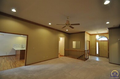 2724 SW Chauncey Ct, Topeka, KS 66614 - photo 5