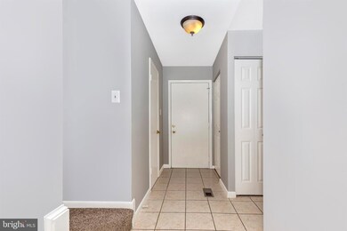 11538 Summer Oak Dr, Germantown, MD 20874 - photo 3