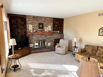 2103 W Hamilton Rd, Fort Wayne, IN 46819 - photo 3