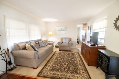 43 Charles Dr, Winter Haven, FL 33880 - photo 2