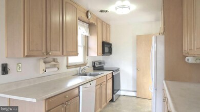 5221 King Ave, Rosedale, MD 21237 - photo 3