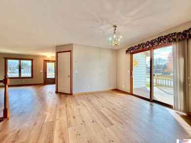 1911 N 4th St, Seward, NE 68434 - photo 7