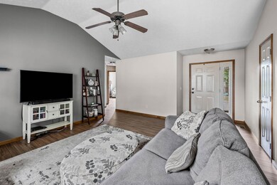 315 Pinehill Ct, Nixa, MO 65714 - photo 5