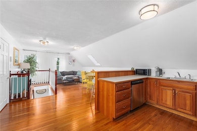 183 Wood St unit 3, Bristol, RI 02809 - photo 7