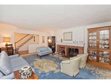 6347 Plesenton Dr, Worthington, OH 43085 - photo 4