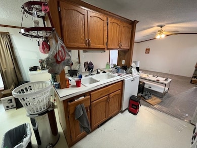 3131 S 20th St, Council Bluffs, IA 51501 - photo 5