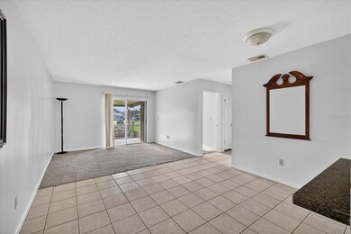 9525 Fieldview Cir, Thonotosassa, FL 33592 - photo 7