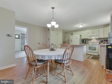 18114 Sky View Ln, Hagerstown, MD 21740 - photo 7