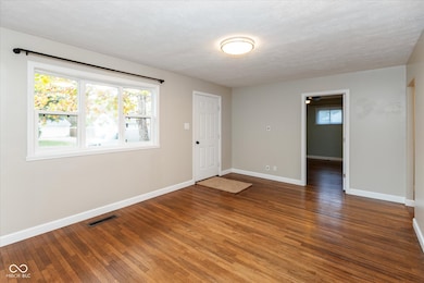 505 S Stephen Dr, Brownsburg, IN 46112 - photo 3