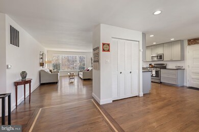 12813 Camellia Dr, Silver Spring, MD 20906 - photo 3